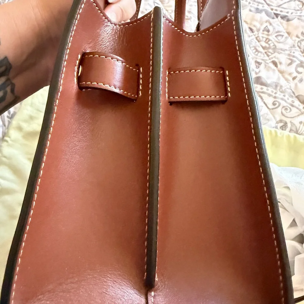 Burberry archive beige all baby tittle handbag. - Picture 7 of 15